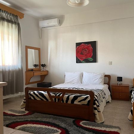 Voras Apartments Káto Loutrákion 外观 照片
